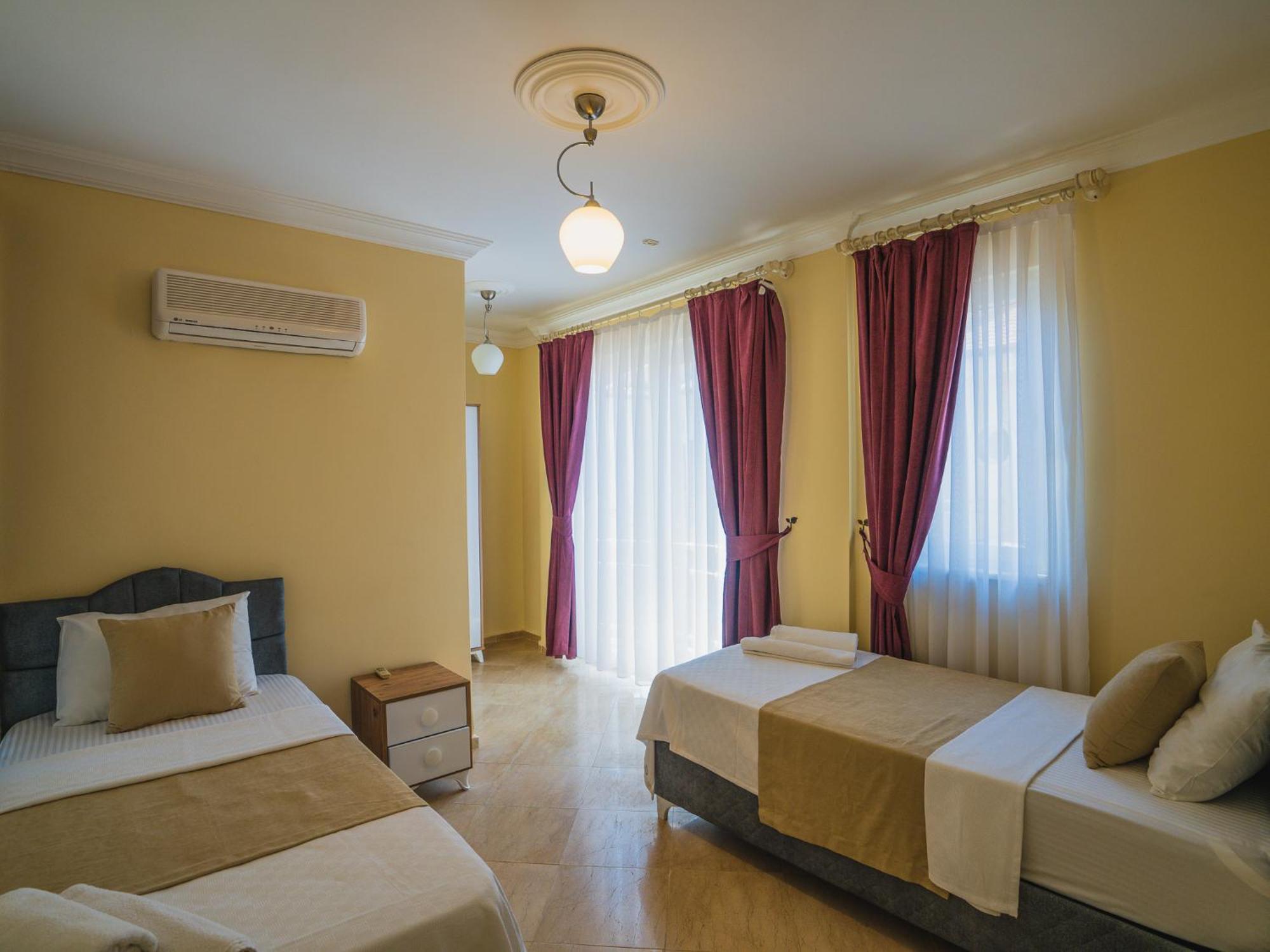 Sunset Beach Resort Aqua Lettings Fethiye Dış mekan fotoğraf
