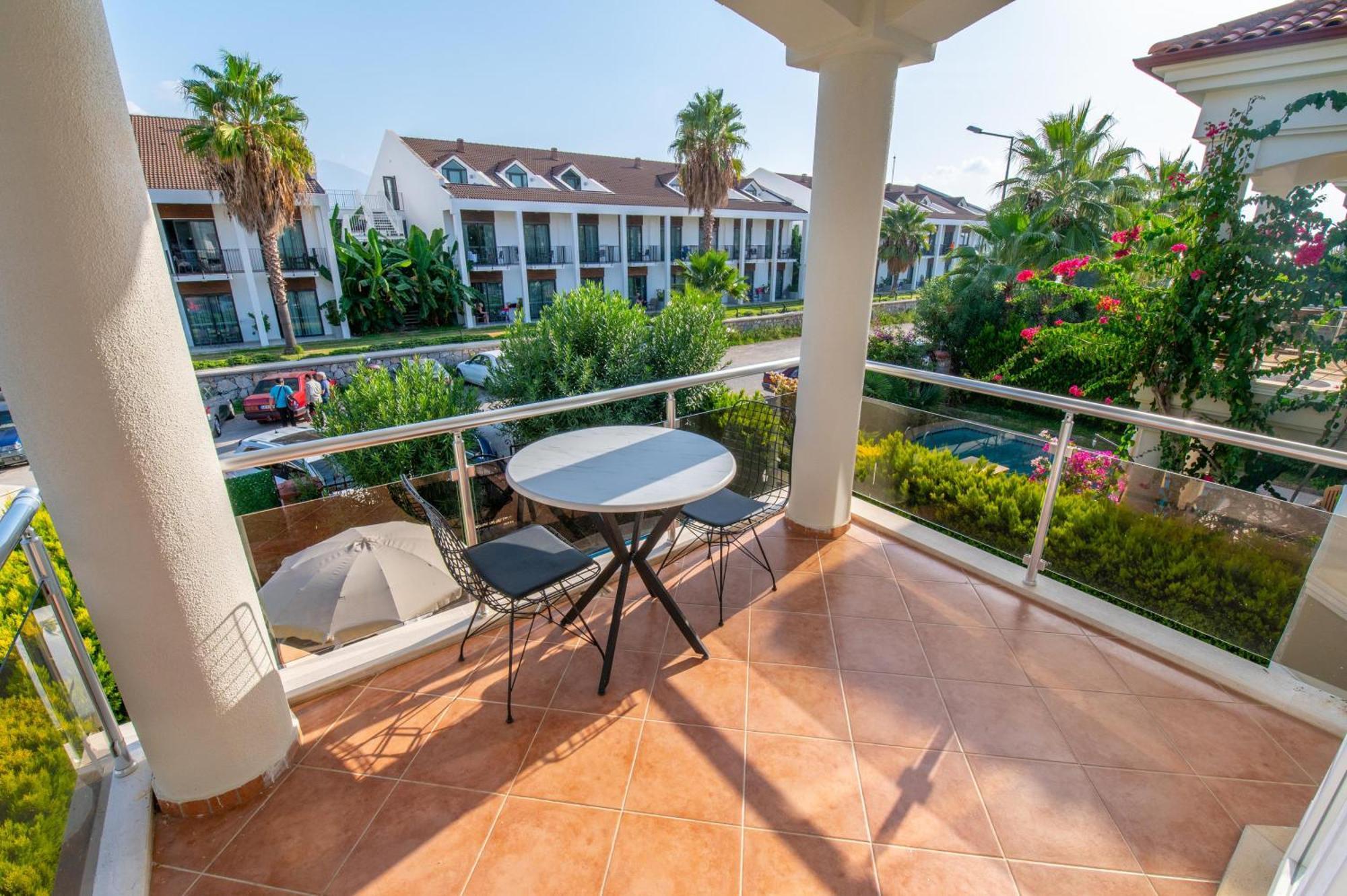 Sunset Beach Resort Aqua Lettings Fethiye Dış mekan fotoğraf