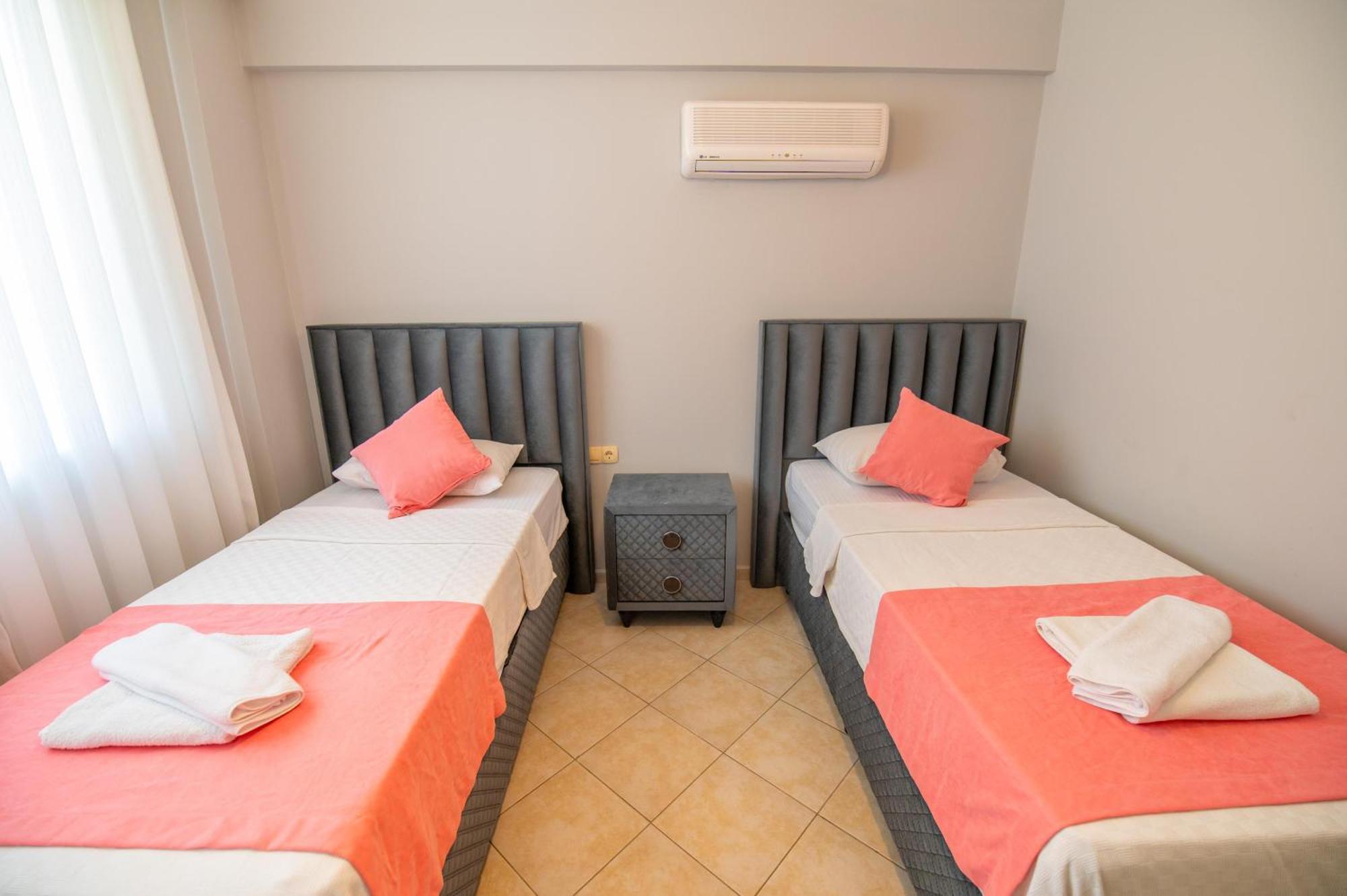 Sunset Beach Resort Aqua Lettings Fethiye Dış mekan fotoğraf