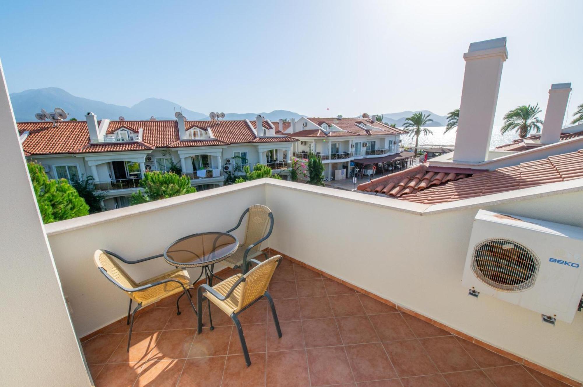 Sunset Beach Resort Aqua Lettings Fethiye Dış mekan fotoğraf