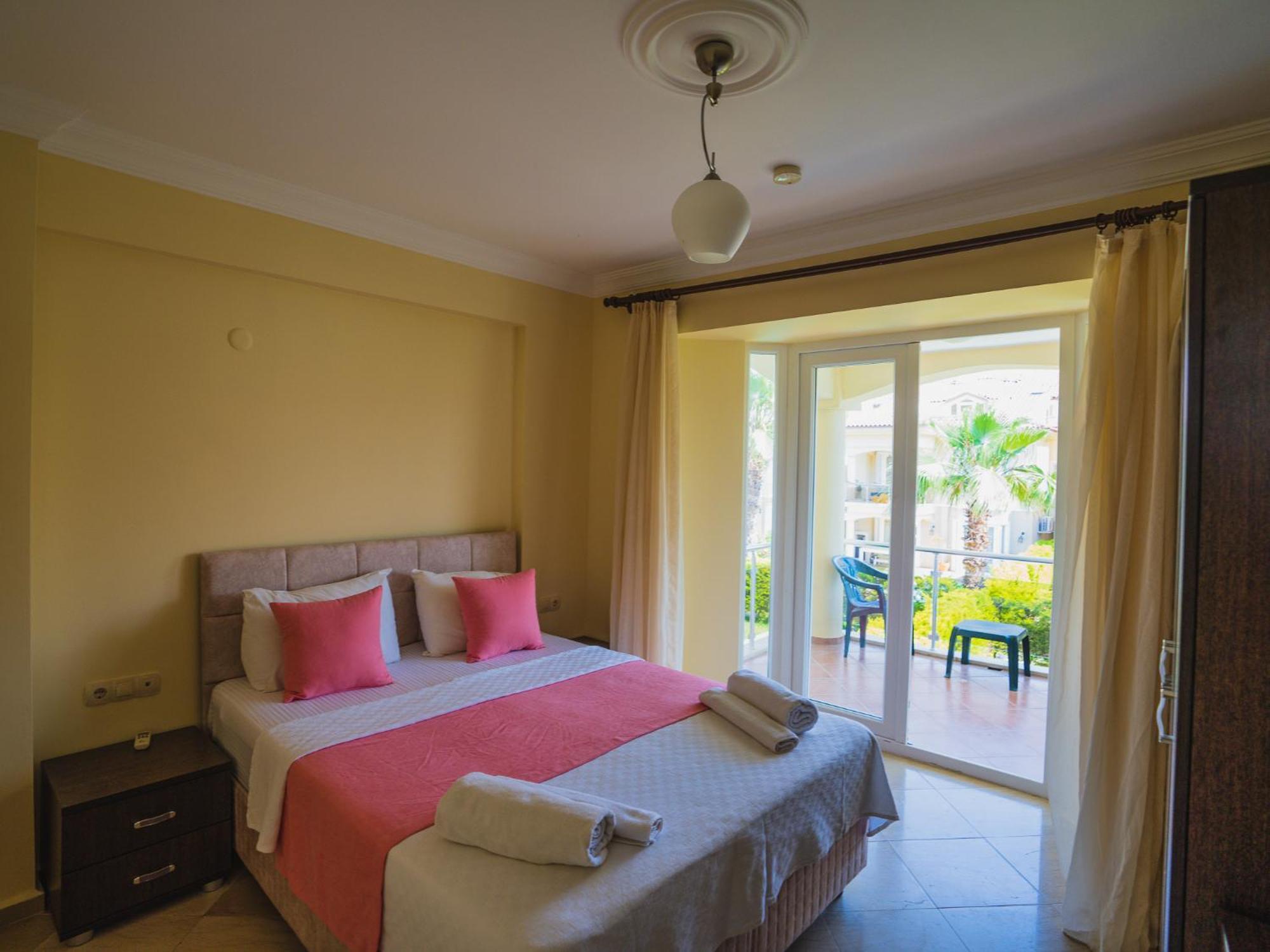 Sunset Beach Resort Aqua Lettings Fethiye Dış mekan fotoğraf