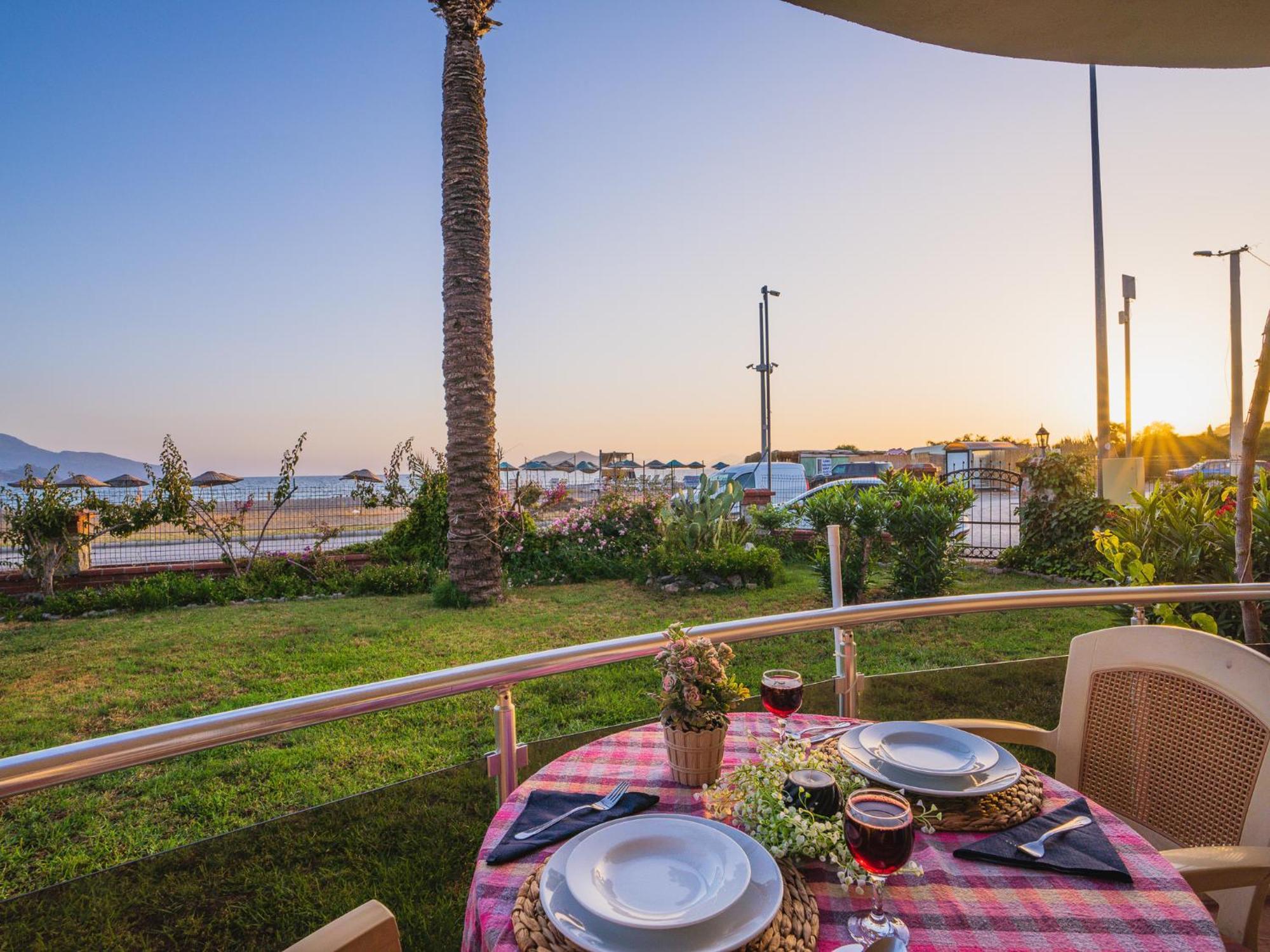 Sunset Beach Resort Aqua Lettings Fethiye Dış mekan fotoğraf