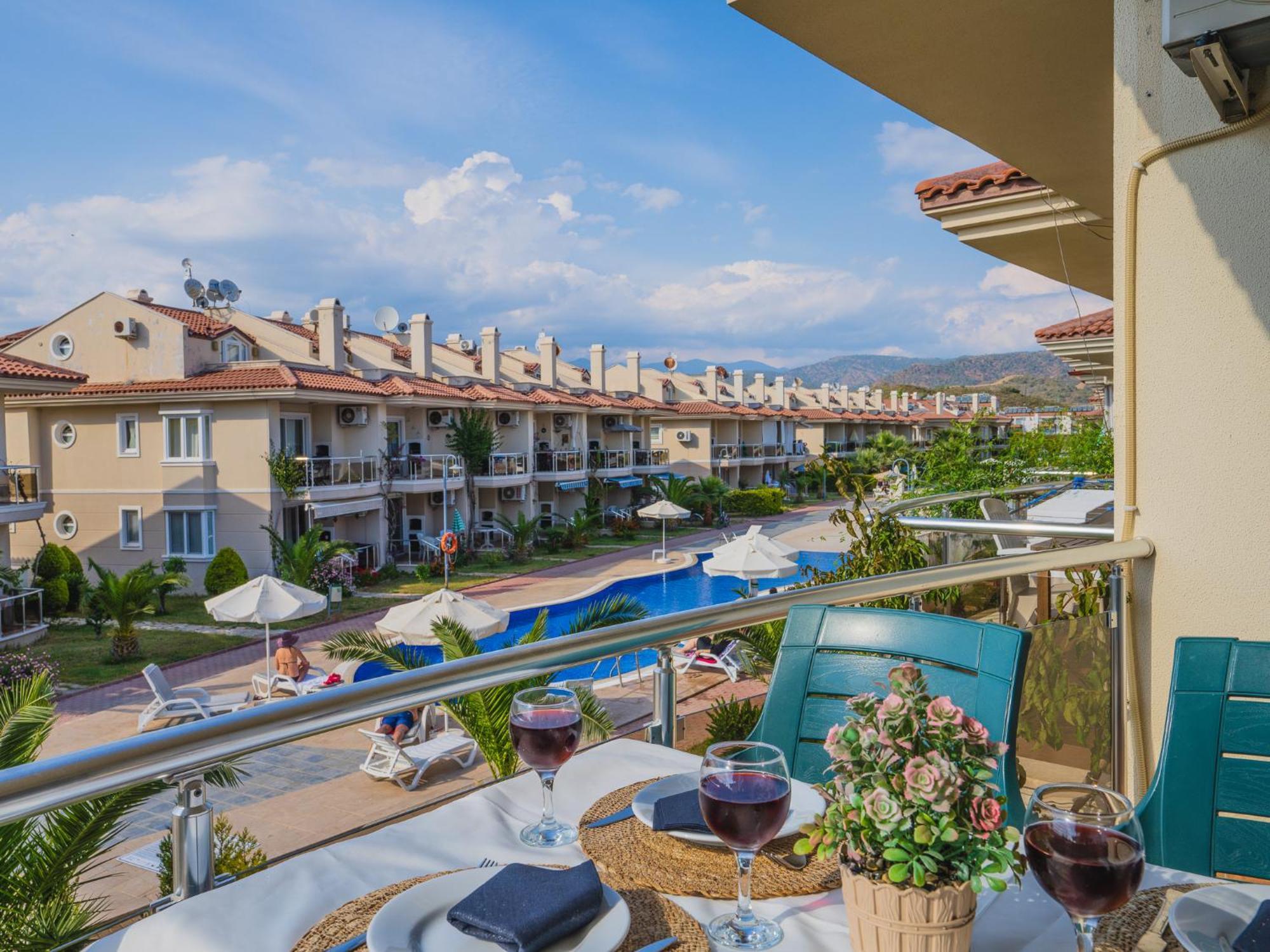 Sunset Beach Resort Aqua Lettings Fethiye Dış mekan fotoğraf